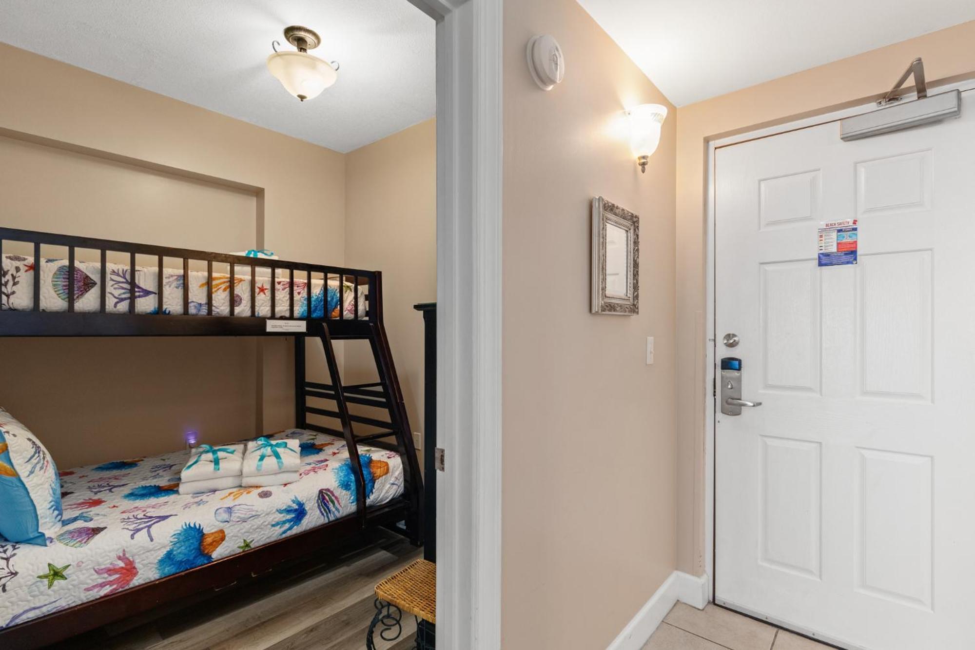 Gulf Front Master Br In Sunrise Beach With Amazing Views! Sleeps 7! Panama City Beach Esterno foto