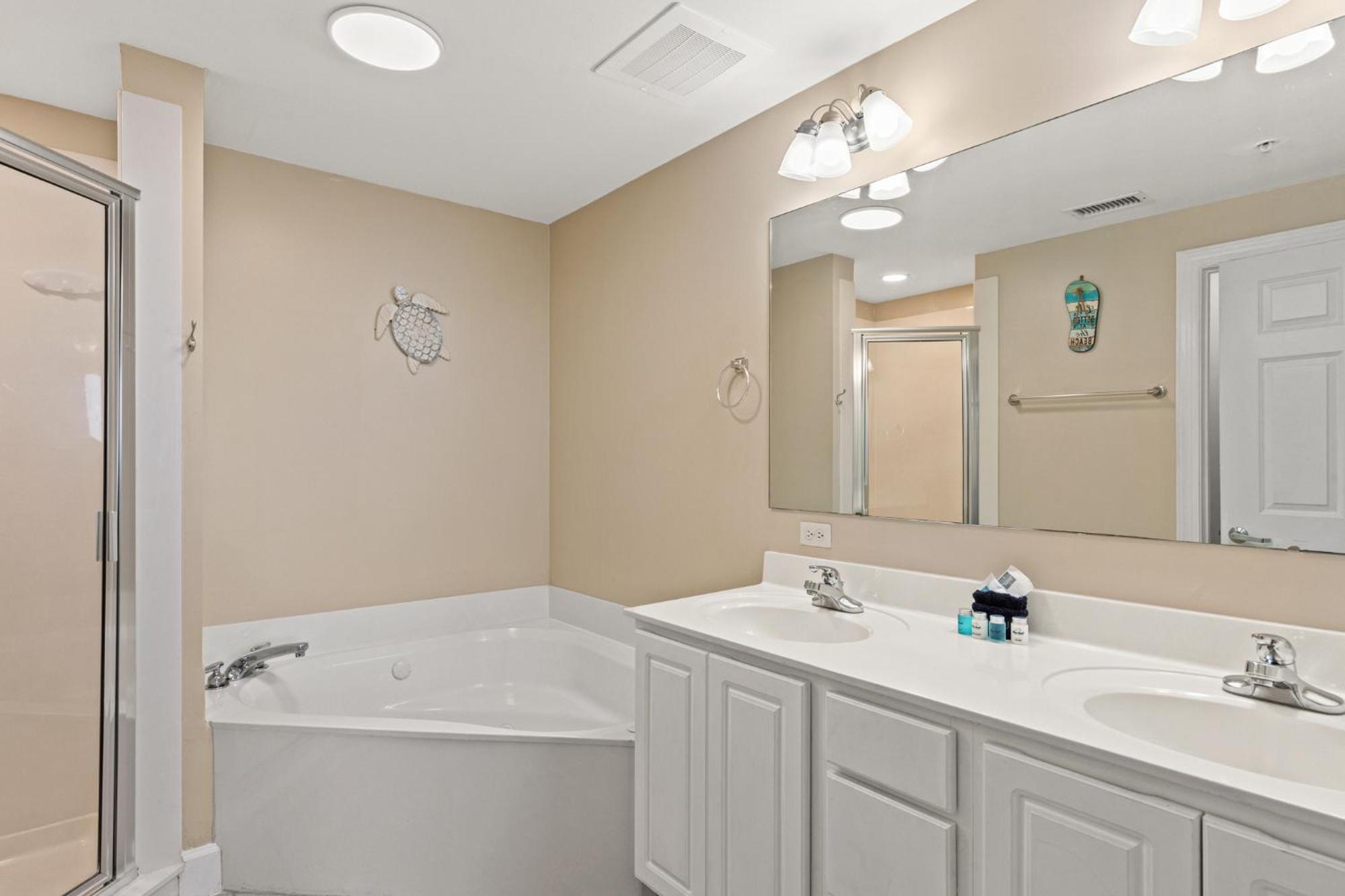Gulf Front Master Br In Sunrise Beach With Amazing Views! Sleeps 7! Panama City Beach Esterno foto
